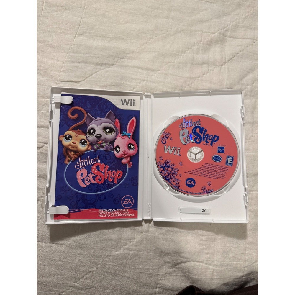 Littlest Pet Shop Nintendo Wii Game EA Games Hasbro CIB Complete 1593411